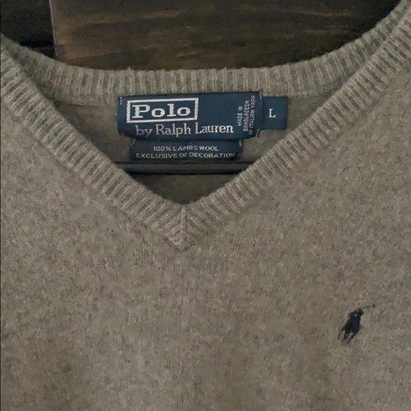 Polo V-Neck Sweater- Grey wool. - Picture 2 of 3